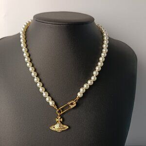 Vivienne Westwood  Gold  Safety Pin Pearl Necklace